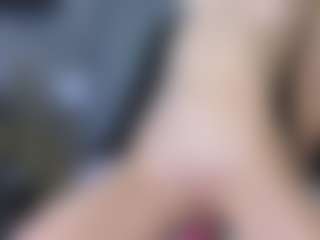 KarmaArms's Live Sex Cam Show