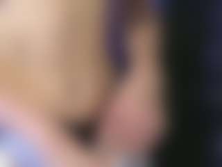 Live cam show with KarmaArms - Cowgirl on xDating