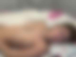 Live cam show with LonaLardin - Thin on fuklive.com