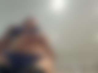 Live cam show with LonaLardin - Massage on SxyPornLive