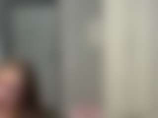 LonaLardin's Live Sex Cam Show