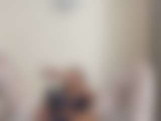 LonaLardin's Live Sex Cam Show