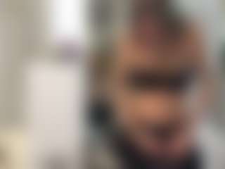 LonaLardin's Live Sex Cam Show