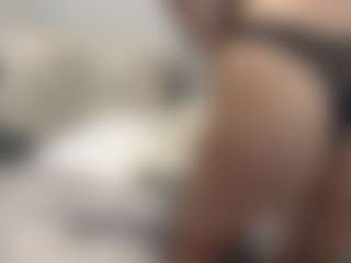 Live cam show with LonaLardin - Lesbian on Uber Horny