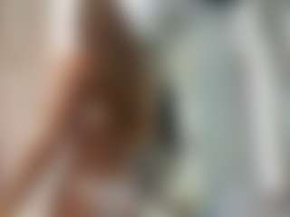 Live cam show with LonaLardin - Average on livesuperchat.net