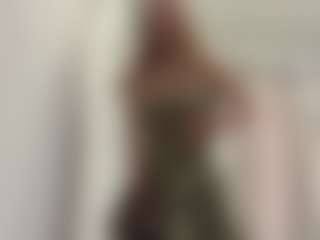 LonaLardin's Live Sex Cam Show