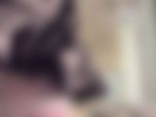 Live cam show with LonaLardin - Bikini on camwithhim.com