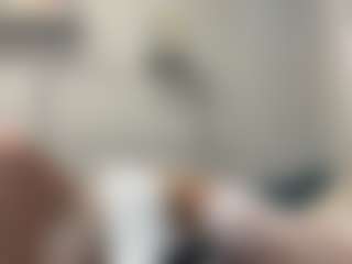 LonaLardin's Live Sex Cam Show