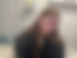 LonaLardin's Live Sex Cam Show