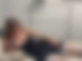 Live cam show with LonaLardin - Blue Eyes on madthumbs