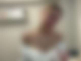 Live cam show with LonaLardin - Thin on Camming Site