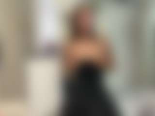LonaLardin's Live Sex Cam Show