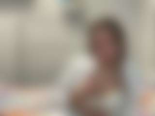 LonaLardin's Live Sex Cam Show