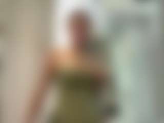 LonaLardin's Live Sex Cam Show