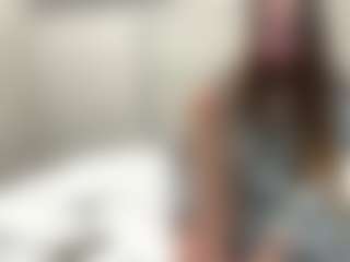Live cam show with LonaLardin - Average on Streamer API
