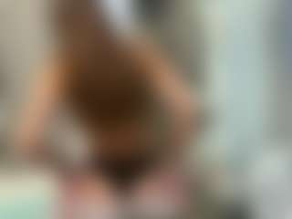 LonaLardin's Live Sex Cam Show