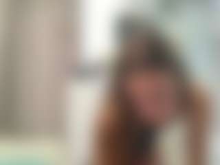 Live-Cam-Show mit LonaLardin - Green Eyes auf Camsoda