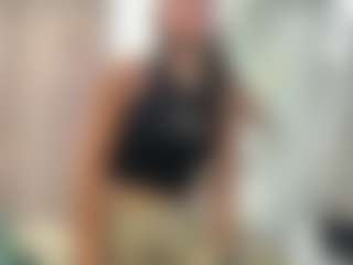LonaLardin's Live Sex Cam Show
