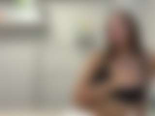 Live cam show with LonaLardin - Cowgirl on Camiplay Live