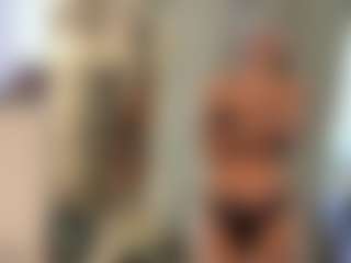 Live cam show with LonaLardin - Pov on Camsoda