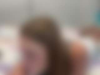 Live cam show with LonaLardin - Facial on Cam Slut