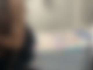 Live cam show with LonaLardin - Thin on Dare Cams