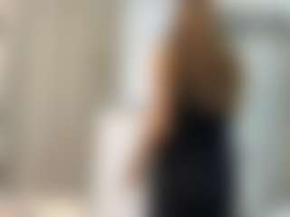LonaLardin's Live Sex Cam Show