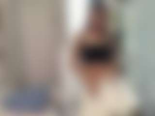 LonaLardin's Live Sex Cam Show