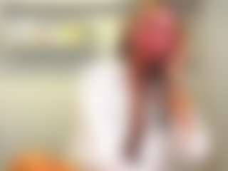 LonaLardin's Live Sex Cam Show