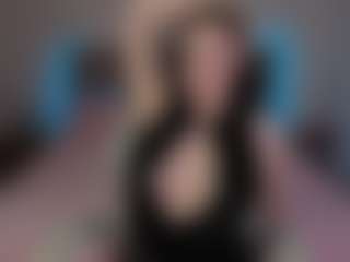 Lux's Live Sex Cam Show