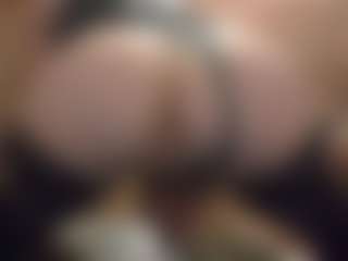 Renbooty00's Live Sex Cam Show