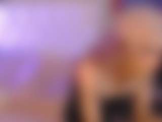 Live cam show with Zafir-Evans - Drinking on madthumbs