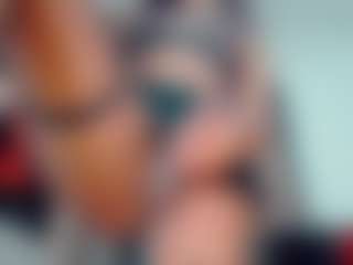 Live cam show with Abby-Whitt - Average on Camsoda
