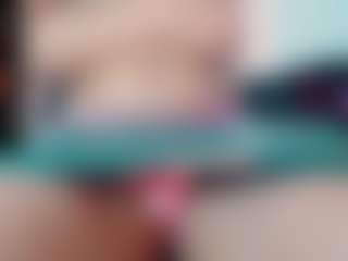 Live cam show with Abby-Whitt - Small Tits on xDating