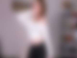 Live cam show with ChanteClingan - Red Hair Teen (18+) on Milfs Live