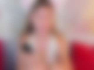 Live cam show with katymeaw - Butt Plug on AdultVida.com