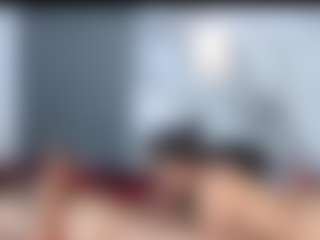 Live cam show with LunandCarlos - Sexting on Chatstar