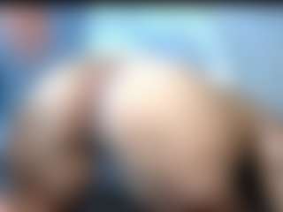 Live cam show with LunandCarlos - Colombia on Camsoda