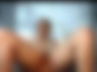 Live cam show with LunandCarlos - Handjob on Camsoda