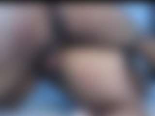 Live cam show with LunandCarlos - Smoking on Camsoda