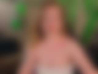 Live cam show with Margo - Flirt on Camsoda