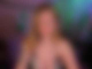 Live cam show with Margo - Joi on StripNow