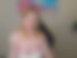 Live cam show with Margo - Smoking on madthumbs