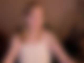Live cam show with Margo - Cute on wildcum.com