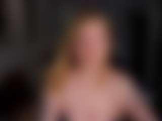 Live cam show with Margo - Smoking on Camsoda