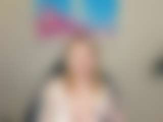 Live cam show with Margo - Blonde Hair on Uber Horny