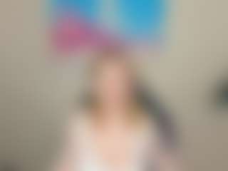 Live cam show with Margo - College Teen (18+) on Camiplay Live