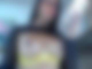 Live cam show with Shailett - Smoking on Camsoda