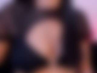 Live cam show with ShaunaDream - Petite MILF on live.xheat.ai