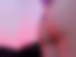 Live cam show with ShaunaDream - Granny Squirt on livesexfox.com